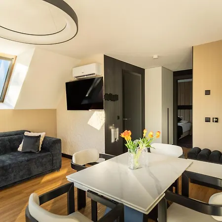 Aparthotel Goralski 2 Z Basenem 4*