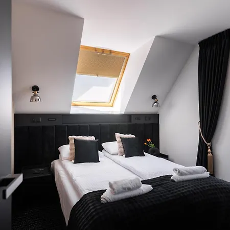 Goralski 2 Z Basenem Apart Otel 4*