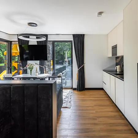 Apart Otel Goralski 2 Z Basenem 4*