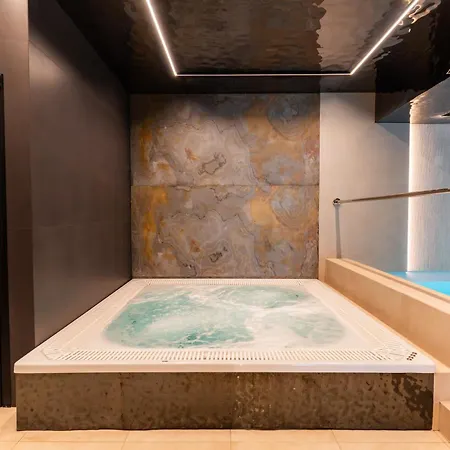 Aparthotel Goralski 2 Z Basenem Białka Tatrzańska